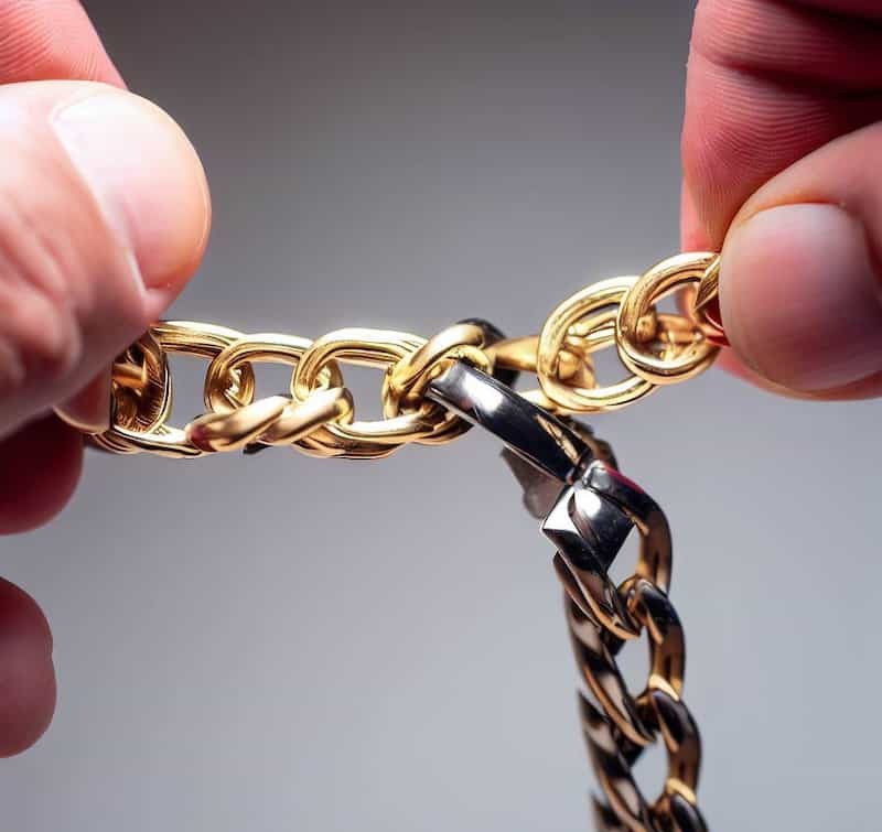 How to Shorten A Cuban Link Chain Without a Tool